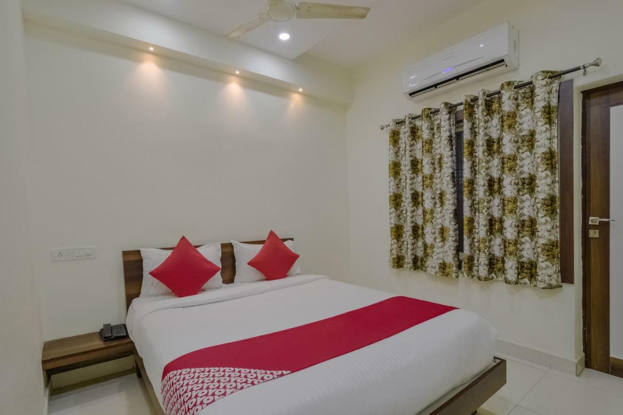 Neema Residency Hotel Anantapur Exterior foto